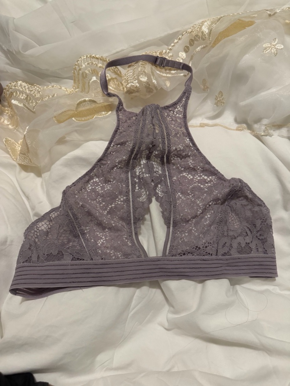 Victoria's Secret Lace Racerback Bralette in Mauve